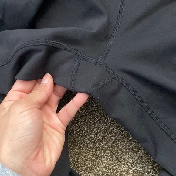 Lululemon wunder train contour fit leggings - Picture 3 of 3